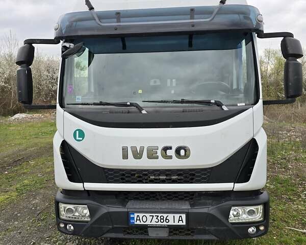 Белый Ивеко ЕвроКарго, объемом двигателя 4.5 л и пробегом 355 тыс. км за 32500 $, фото 1 на Automoto.ua