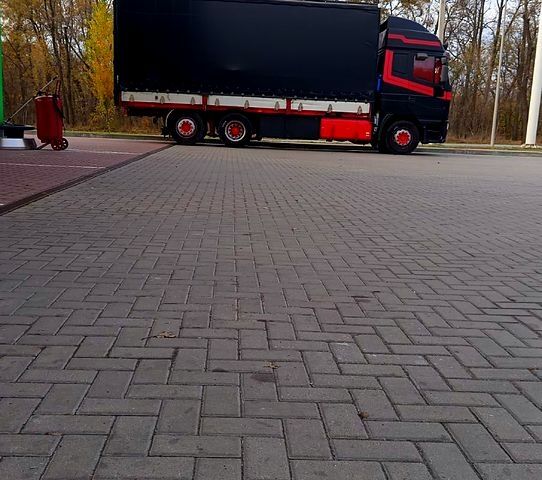 Чорний Івеко ЄвроСтар, об'ємом двигуна 13 л та пробігом 1000 тис. км за 10500 $, фото 1 на Automoto.ua