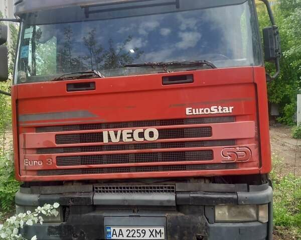 Красный Ивеко ЕвроСтар, объемом двигателя 10.3 л и пробегом 700 тыс. км за 2999 $, фото 1 на Automoto.ua