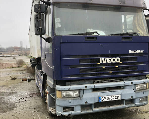 Синий Ивеко ЕвроСтар, объемом двигателя 12 л и пробегом 500 тыс. км за 11500 $, фото 1 на Automoto.ua