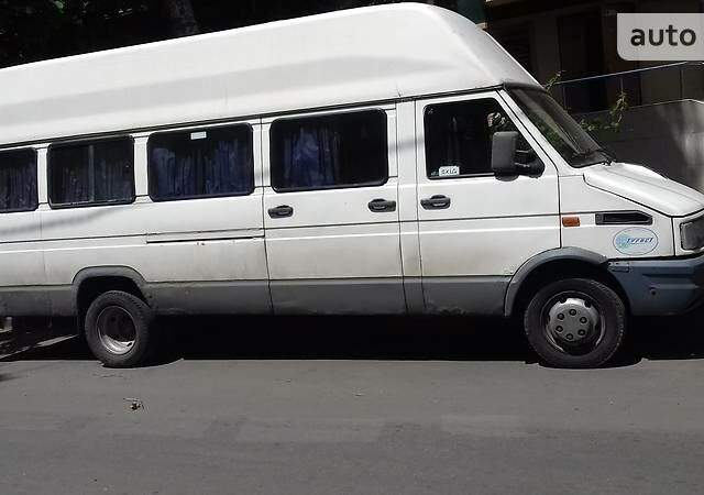 Белый Ивеко Евробус, объемом двигателя 0 л и пробегом 70 тыс. км за 3200 $, фото 1 на Automoto.ua