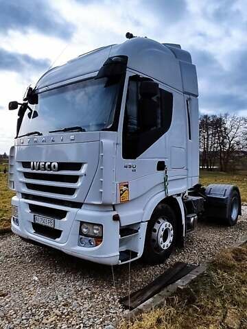 Белый Ивеко Стралис, объемом двигателя 10.3 л и пробегом 907 тыс. км за 8300 $, фото 1 на Automoto.ua