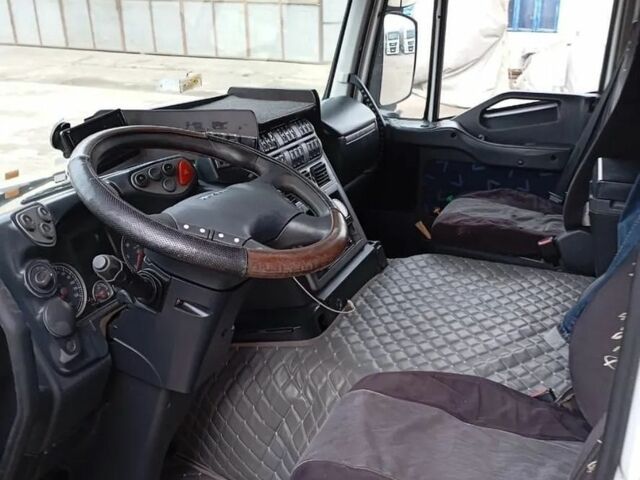 Білий Івеко Stralis, об'ємом двигуна 0 л та пробігом 1 тис. км за 12000 $, фото 1 на Automoto.ua