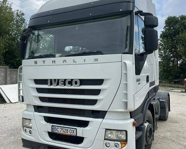 Белый Ивеко Стралис, объемом двигателя 0 л и пробегом 951 тыс. км за 13000 $, фото 1 на Automoto.ua