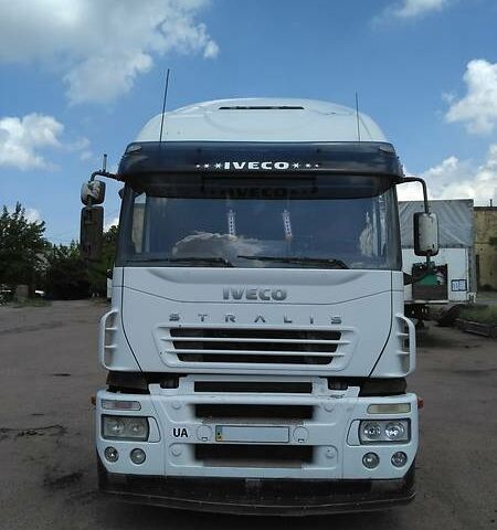 Білий Івеко Stralis, об'ємом двигуна 0.43 л та пробігом 750 тис. км за 7500 $, фото 1 на Automoto.ua