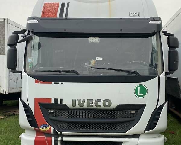 Ивеко Стралис, объемом двигателя 0 л и пробегом 100 тыс. км за 14000 $, фото 1 на Automoto.ua