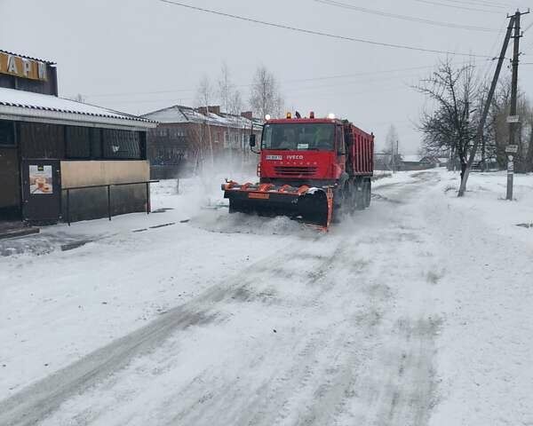 Ивеко Треккер 2008 в Малине на Automoto.ua Красный Ивеко Треккер, объемом двигателя 12.88 л и пробегом 313 тыс. км за 45500 $, фото 1 на Automoto.ua
