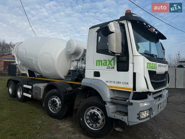 Ивеко Треккер, объемом двигателя 0 л и пробегом 181 тыс. км за 62000 $, фото 1 на Automoto.ua