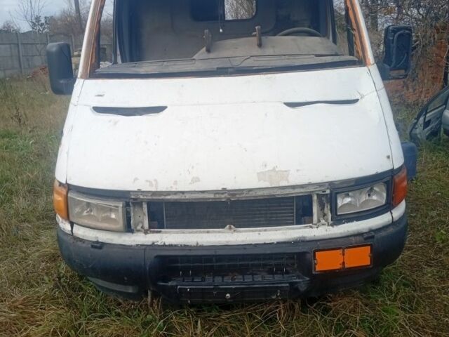 Івеко Другая, об'ємом двигуна 0 л та пробігом 0 тис. км за 2000 $, фото 1 на Automoto.ua