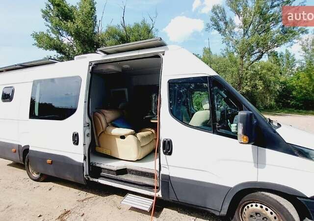 Белый Ивеко TurboDaily, объемом двигателя 2.29 л и пробегом 310 тыс. км за 45000 $, фото 1 на Automoto.ua