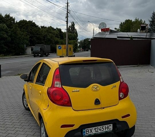 Желтый Джак Джей2, объемом двигателя 1 л и пробегом 140 тыс. км за 1600 $, фото 1 на Automoto.ua