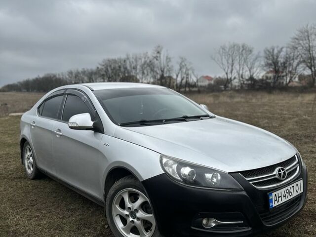 Серый Джак Джей5, объемом двигателя 1.5 л и пробегом 290 тыс. км за 4900 $, фото 1 на Automoto.ua