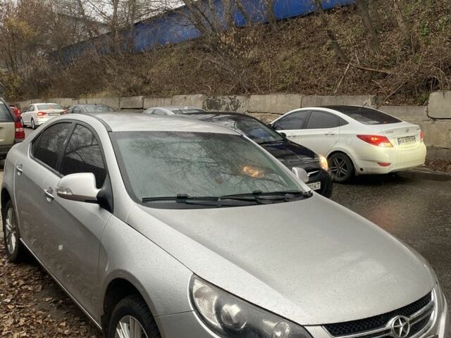 Серый Джак Джей5, объемом двигателя 1.5 л и пробегом 250 тыс. км за 4200 $, фото 1 на Automoto.ua