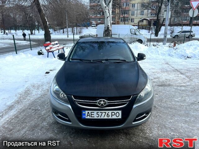 Серый Джак Джей5, объемом двигателя 1.5 л и пробегом 165 тыс. км за 4590 $, фото 1 на Automoto.ua