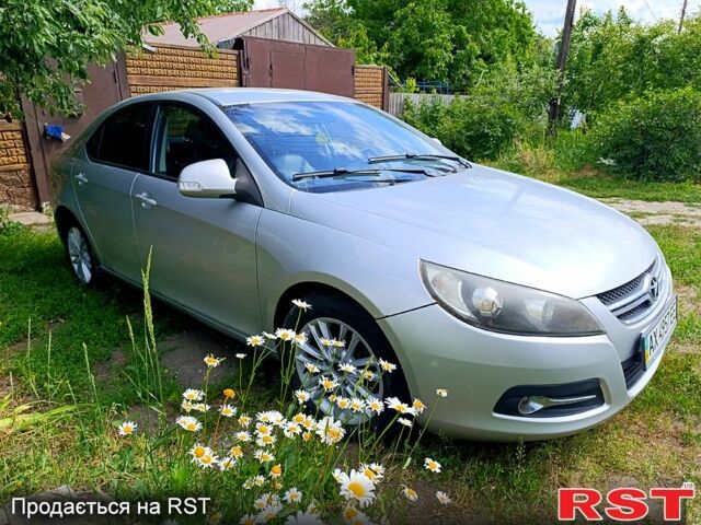 Серый Джак Джей5, объемом двигателя 1.8 л и пробегом 80 тыс. км за 4500 $, фото 1 на Automoto.ua