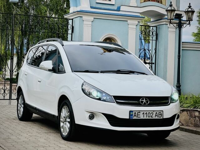 Белый Джак Джей6, объемом двигателя 2 л и пробегом 100 тыс. км за 4950 $, фото 1 на Automoto.ua