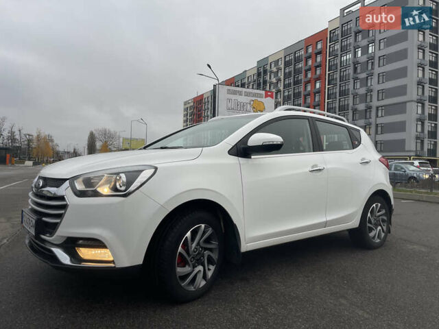 Белый Джак С2, объемом двигателя 1.5 л и пробегом 118 тыс. км за 7300 $, фото 1 на Automoto.ua