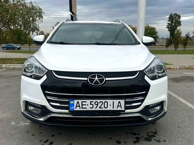 Джак С2 2016 у Славянске на Automoto.ua Білий Джак С2, об'ємом двигуна 1.5 л та пробігом 51 тис. км за 9000 $, фото 1 на Automoto.ua