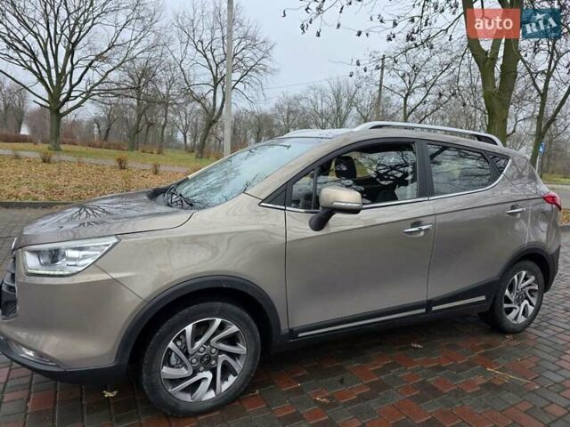 Коричневый Джак С3, объемом двигателя 1.5 л и пробегом 65 тыс. км за 8500 $, фото 1 на Automoto.ua