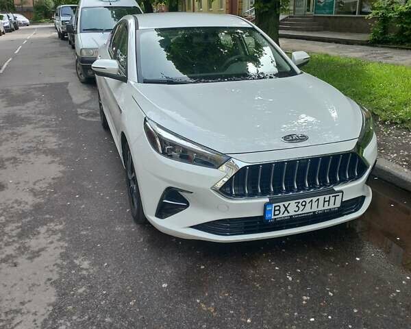 Белый Джак J7, объемом двигателя 1.5 л и пробегом 120 тыс. км за 12100 $, фото 1 на Automoto.ua