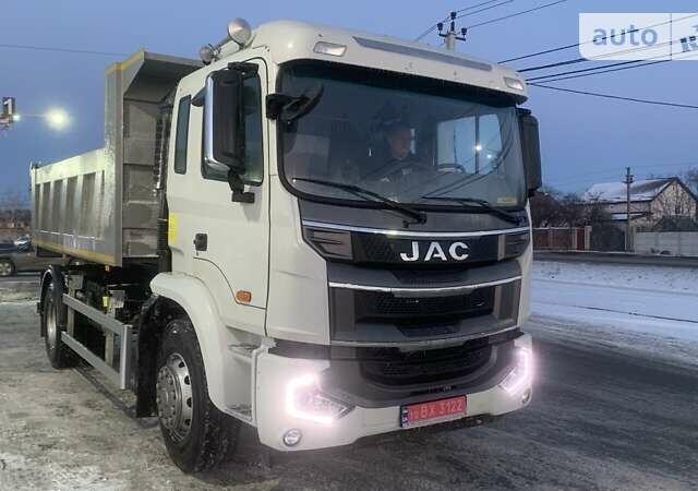 Джак N200, объемом двигателя 6.7 л и пробегом 2 тыс. км за 84500 $, фото 1 на Automoto.ua