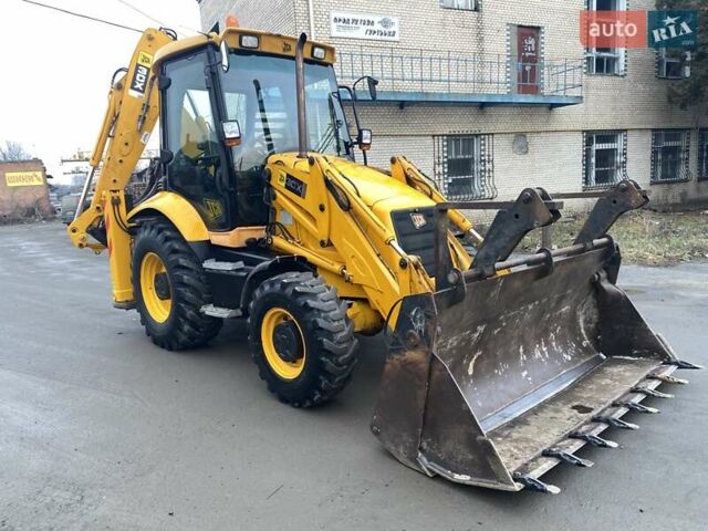 Желтый ЖЦБ 3ЦКС, объемом двигателя 4 л и пробегом 9 тыс. км за 42499 $, фото 1 на Automoto.ua