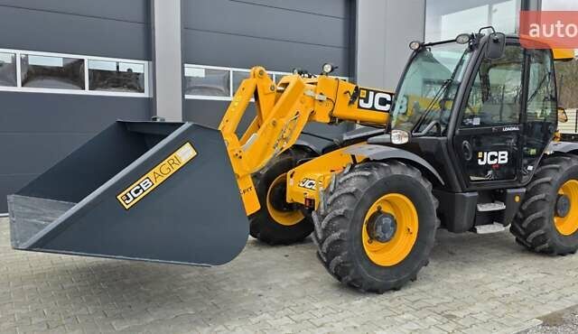 Желтый ЖЦБ 531-70, объемом двигателя 4.4 л и пробегом 5 тыс. км за 49700 $, фото 1 на Automoto.ua