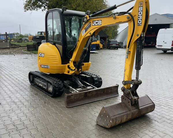 Жовтий ЖЦБ 8030, об'ємом двигуна 1.5 л та пробігом 2 тис. км за 28500 $, фото 1 на Automoto.ua