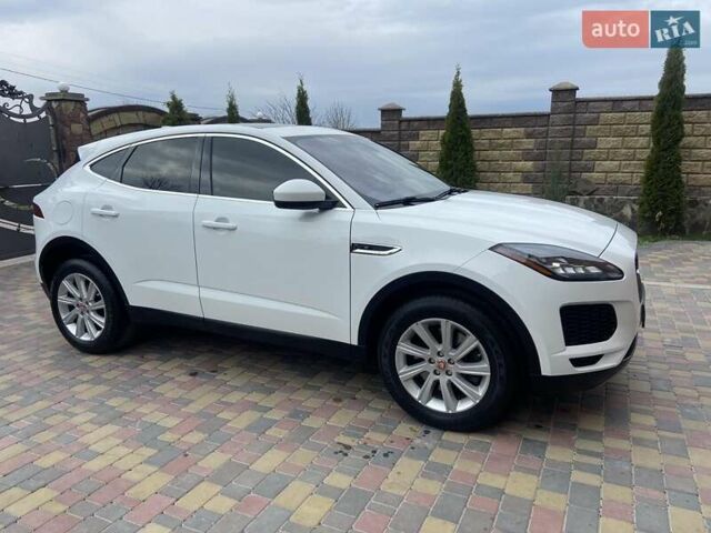 Белый Ягуар E-Pace, объемом двигателя 2 л и пробегом 54 тыс. км за 22500 $, фото 1 на Automoto.ua