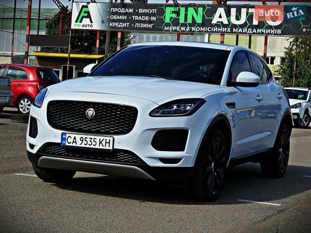 Белый Ягуар E-Pace, объемом двигателя 2 л и пробегом 34 тыс. км за 27500 $, фото 1 на Automoto.ua