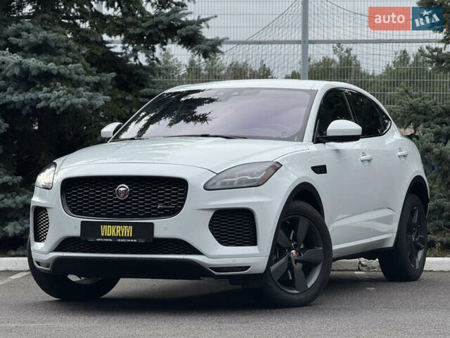 Белый Ягуар E-Pace, объемом двигателя 2 л и пробегом 38 тыс. км за 21500 $, фото 1 на Automoto.ua