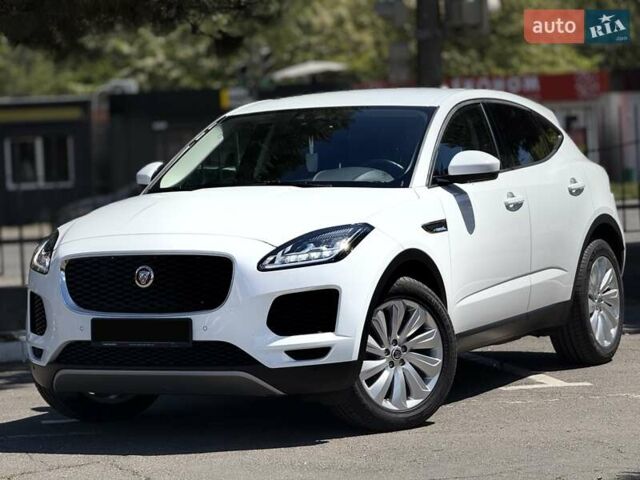 Білий Ягуар E-Pace, об'ємом двигуна 2 л та пробігом 72 тис. км за 26999 $, фото 1 на Automoto.ua