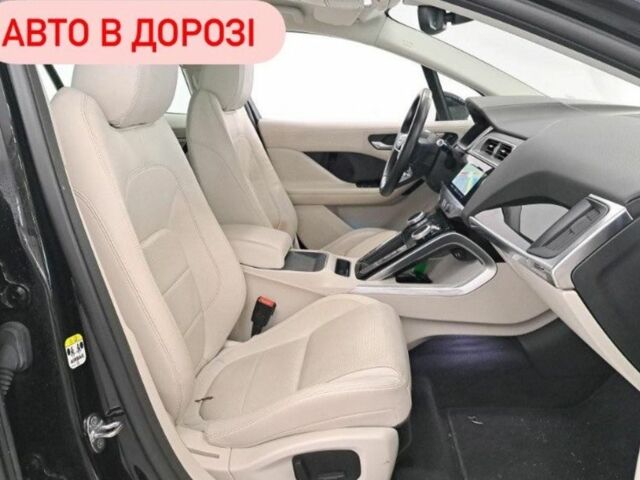 Чорний Ягуар E-Pace, об'ємом двигуна 0 л та пробігом 102 тис. км за 26500 $, фото 1 на Automoto.ua