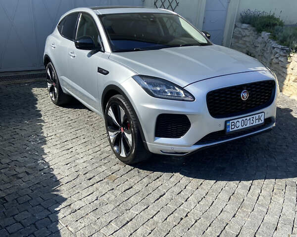 Серый Ягуар E-Pace, объемом двигателя 2 л и пробегом 67 тыс. км за 26000 $, фото 1 на Automoto.ua