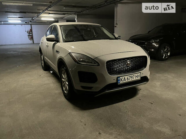 Серый Ягуар E-Pace, объемом двигателя 2 л и пробегом 42 тыс. км за 21500 $, фото 1 на Automoto.ua