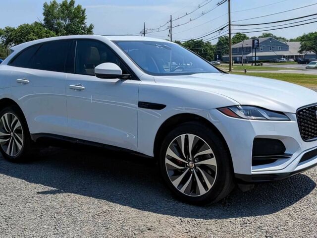 Білий Ягуар Ф-Пейс, об'ємом двигуна 3 л та пробігом 17 тис. км за 27800 $, фото 1 на Automoto.ua