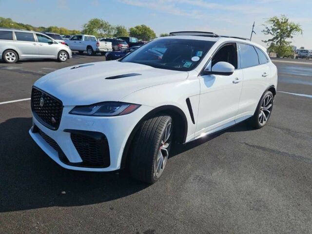 Белый Ягуар Ф-Пейс, объемом двигателя 0 л и пробегом 34 тыс. км за 39500 $, фото 1 на Automoto.ua