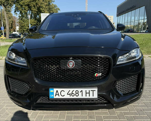 Черный Ягуар Ф-Пейс, объемом двигателя 2.99 л и пробегом 200 тыс. км за 27500 $, фото 1 на Automoto.ua