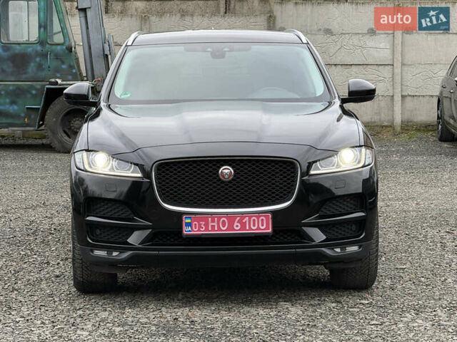 Чорний Ягуар Ф-Пейс, об'ємом двигуна 2 л та пробігом 165 тис. км за 22800 $, фото 1 на Automoto.ua