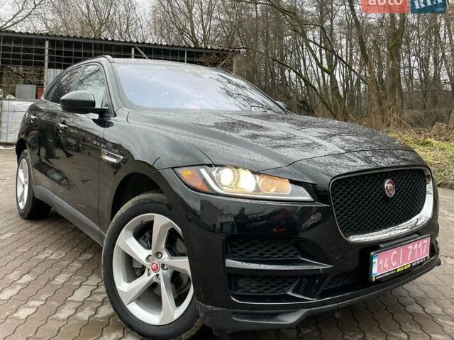 Черный Ягуар Ф-Пейс, объемом двигателя 2 л и пробегом 130 тыс. км за 22500 $, фото 1 на Automoto.ua