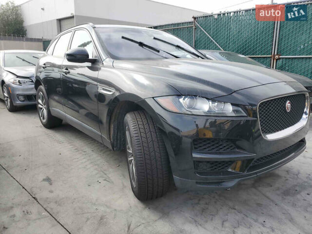 Черный Ягуар Ф-Пейс, объемом двигателя 2 л и пробегом 140 тыс. км за 3000 $, фото 1 на Automoto.ua