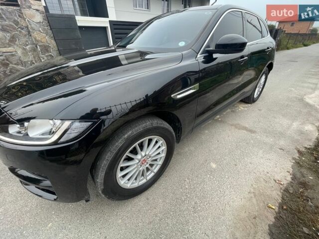 Черный Ягуар Ф-Пейс, объемом двигателя 2 л и пробегом 129 тыс. км за 22800 $, фото 1 на Automoto.ua