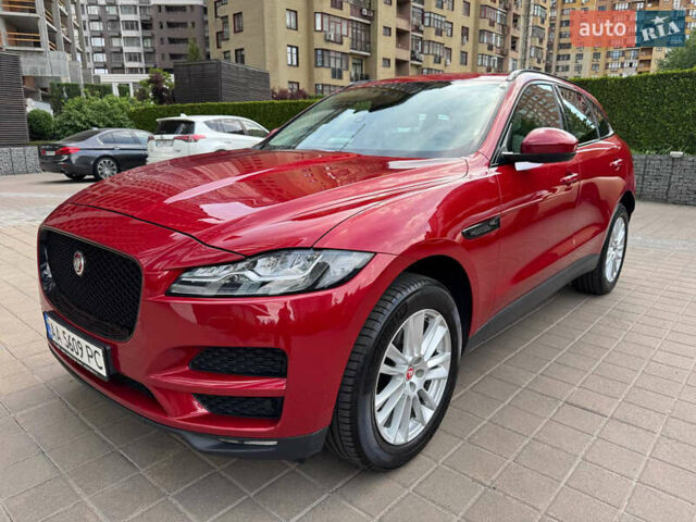 Красный Ягуар Ф-Пейс, объемом двигателя 2 л и пробегом 95 тыс. км за 26500 $, фото 1 на Automoto.ua