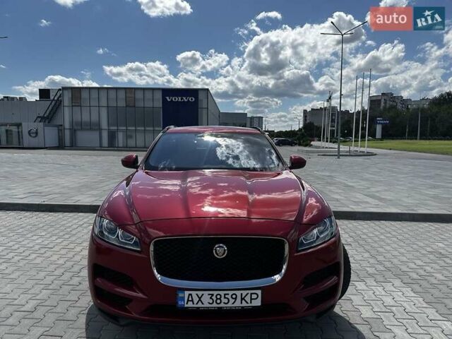 Красный Ягуар Ф-Пейс, объемом двигателя 2 л и пробегом 70 тыс. км за 24500 $, фото 1 на Automoto.ua