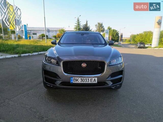 Сірий Ягуар Ф-Пейс, об'ємом двигуна 2 л та пробігом 134 тис. км за 25450 $, фото 1 на Automoto.ua