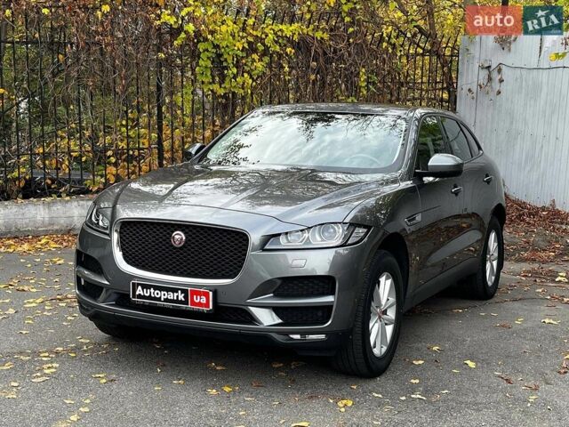 Сірий Ягуар Ф-Пейс, об'ємом двигуна 2 л та пробігом 99 тис. км за 23490 $, фото 1 на Automoto.ua