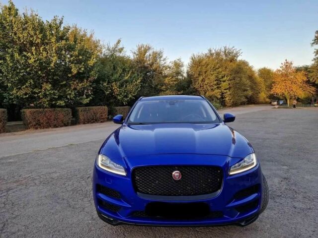 Синій Ягуар Ф-Пейс, об'ємом двигуна 2 л та пробігом 85 тис. км за 19500 $, фото 1 на Automoto.ua
