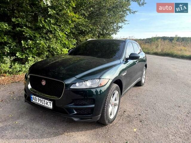 Зелений Ягуар Ф-Пейс, об'ємом двигуна 2 л та пробігом 126 тис. км за 26000 $, фото 1 на Automoto.ua