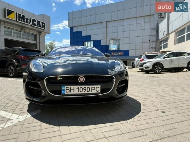 Черный Ягуар Ф-Тайп, объемом двигателя 5 л и пробегом 48 тыс. км за 41500 $, фото 1 на Automoto.ua