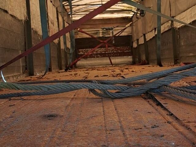 Черный Ягуар С-Тайп, объемом двигателя 2.7 л и пробегом 240 тыс. км за 2620 $, фото 1 на Automoto.ua